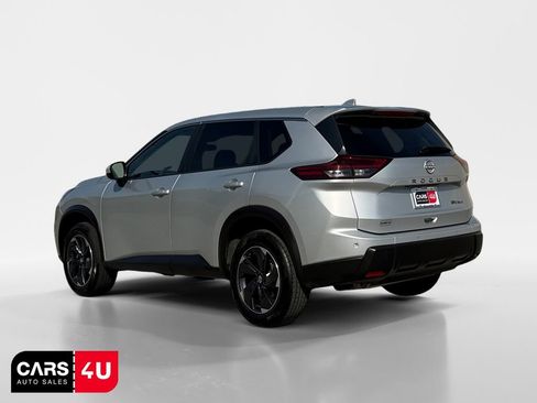 Used 2024 Nissan Rogue SV AWD/4WD image 5