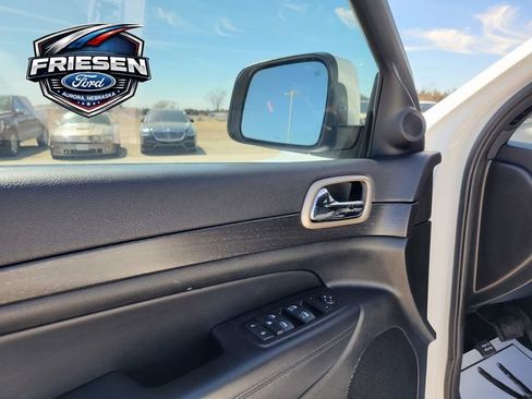 Used 2015 Jeep Grand Cherokee Laredo w/ Quick Order Package 23E image 9