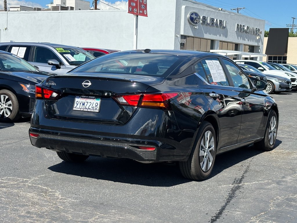 Used 2025 Nissan Altima 2.5 S FWD image 7