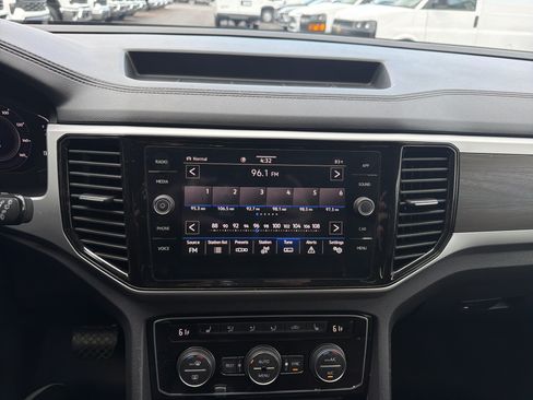 Used 2022 Volkswagen Atlas SE AWD/4WD image 23