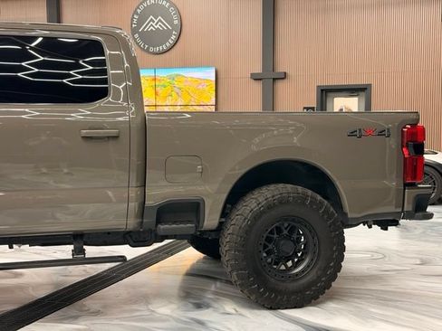 Used 2026 Ford F350 Platinum w/ Platinum Plus Package AWD/4WD image 7