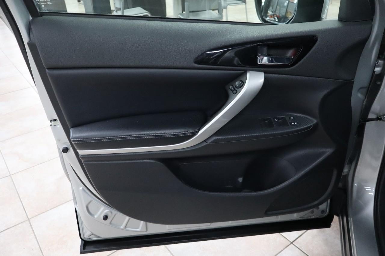 Used 2024 Mitsubishi Eclipse Cross SE AWD/4WD image 10