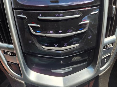 Used 2015 Cadillac SRX Luxury AWD/4WD image 36