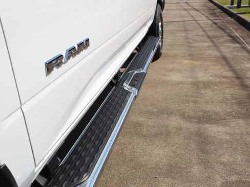 Used 2025 RAM 2500 Big Horn AWD/4WD image 10