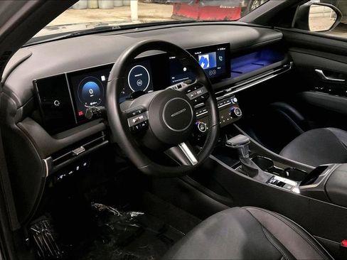 Used 2025 Hyundai Santa Cruz Limited image 13