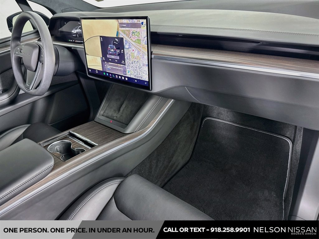 Used 2024 Tesla Model X AWD/4WD image 31