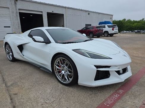Used 2024 Chevrolet Corvette Z06 w/ Chrome Exterior Badge Package RWD image 7
