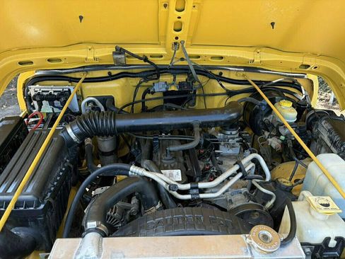 Used 2000 Jeep Wrangler Sport AWD/4WD image 36