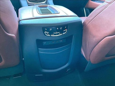 Used 2019 Cadillac Escalade Premium Luxury RWD image 25