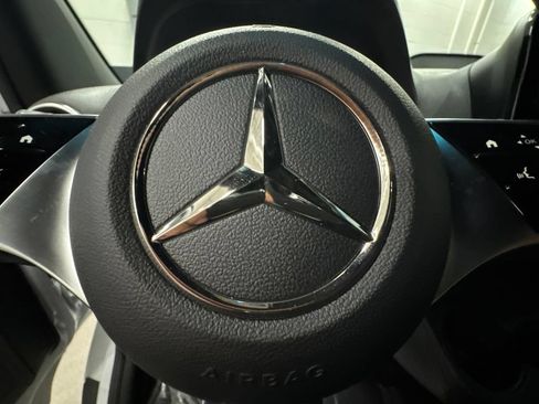 Used 2026 Mercedes-Benz Sprinter 2500 image 34