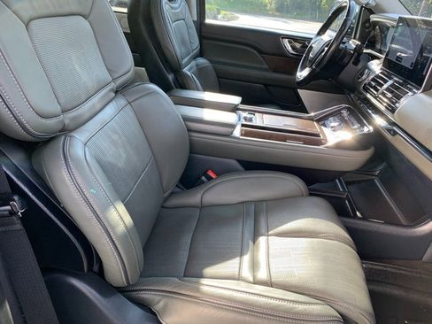 Used 2023 Lincoln Navigator Black Label AWD/4WD image 12