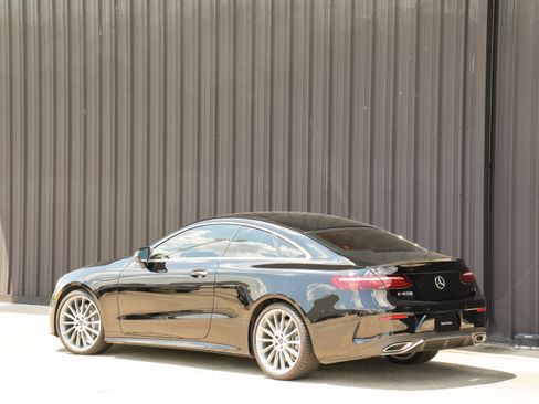 Used 2023 Mercedes-Benz E 450 Coupe image 3