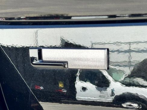 Used 2021 Jeep Grand Cherokee L Laredo image 14