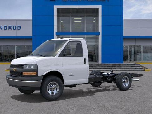 New 2025 Chevrolet Express 3500 w/ Power Convenience Package image 2