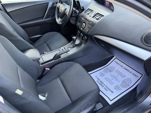Used 2013 MAZDA MAZDA3 i Touring FWD image 18