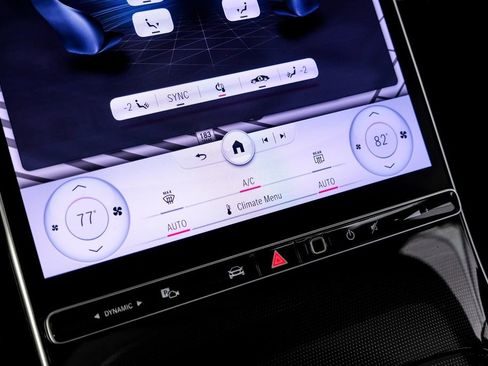 Used 2022 Mercedes-Benz S 580 4MATIC Sedan w/ AMG Line Package image 26