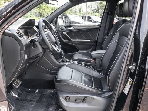 Used 2022 Volkswagen Tiguan SEL R-Line AWD/4WD image 5