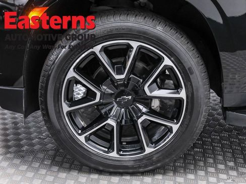 Used 2024 Chevrolet Suburban RST image 35