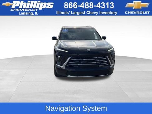 Certified 2025 Buick Enclave Preferred image 3