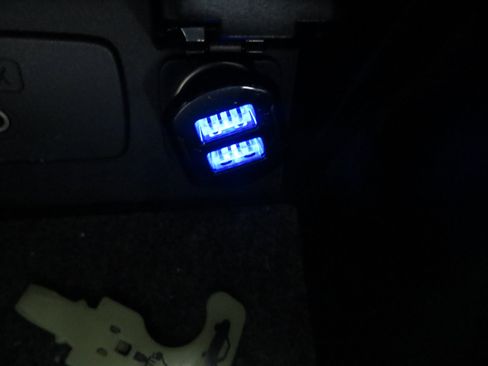 Used 2011 Subaru Legacy 2.5i Premium image 12