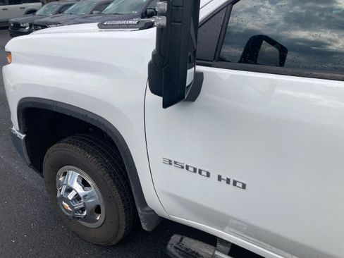 Used 2026 Chevrolet Silverado 3500 LT AWD/4WD image 7