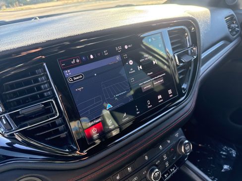 Used 2024 Dodge Durango GT image 20