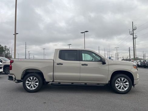 New 2026 Chevrolet Silverado 1500 Custom image 3