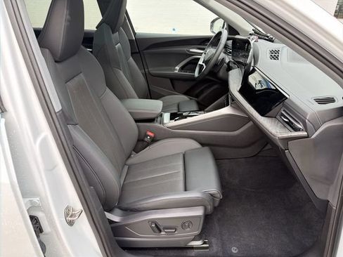 Used 2025 Audi Q5 Premium Plus AWD/4WD image 27