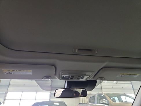 Used 2019 Honda Civic EX image 9