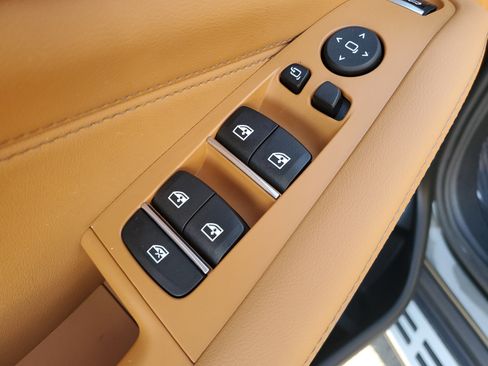 Used 2023 BMW X5 xDrive45e w/ Executive Package image 19