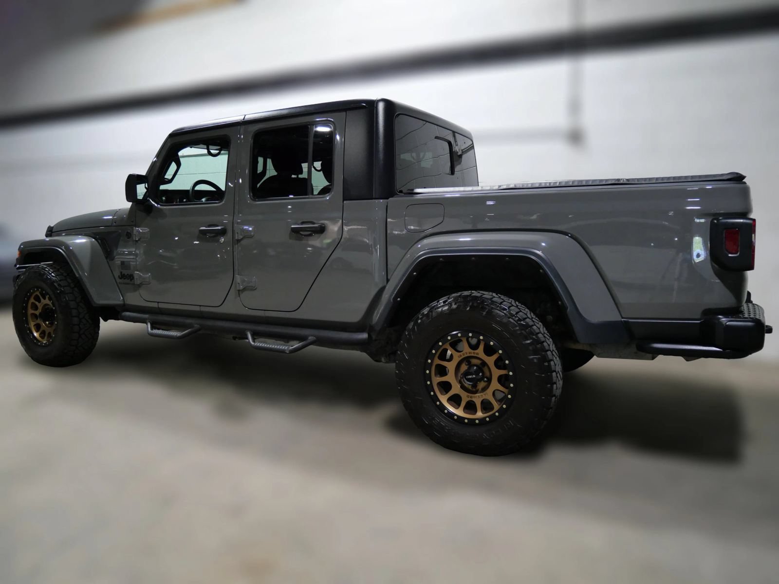 Used 2021 Jeep Gladiator Sport AWD/4WD image 4