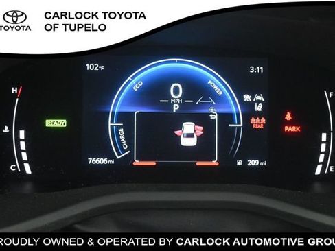 Used 2025 Toyota Camry SE FWD image 24