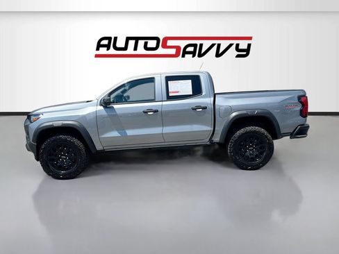 Used 2025 Chevrolet Colorado Trail Boss AWD/4WD image 4