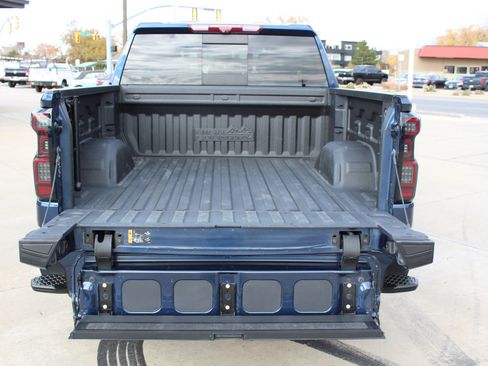 Used 2022 Chevrolet Silverado 1500 High Country w/ High Country Premium Package image 41