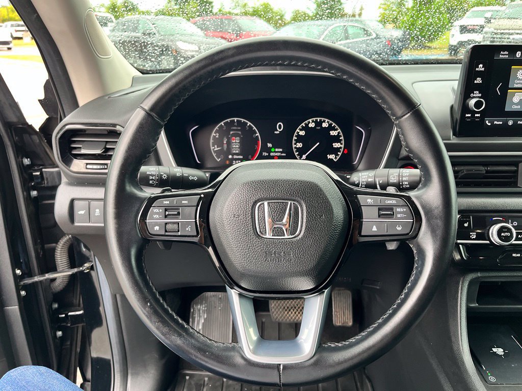 Used 2025 Honda Pilot EX-L image 16