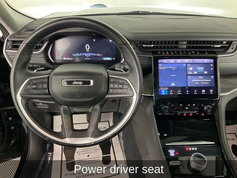 Certified 2021 Jeep Grand Cherokee L Limited w/ Luxury Tech Group II image 18