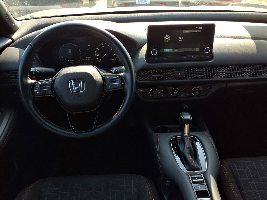 Used 2025 Honda HR-V Sport image 13