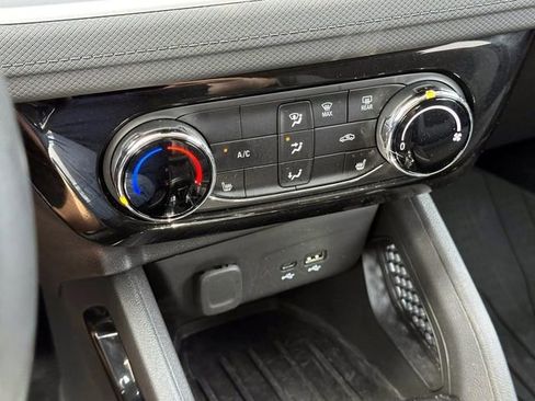 Certified 2024 Chevrolet TrailBlazer LT w/ LT Cold Weather Package FWD image 26