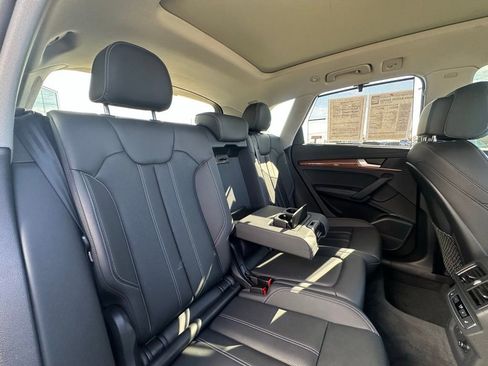 Used 2023 Audi Q5 2.0T Prestige w/ Prestige Package image 25