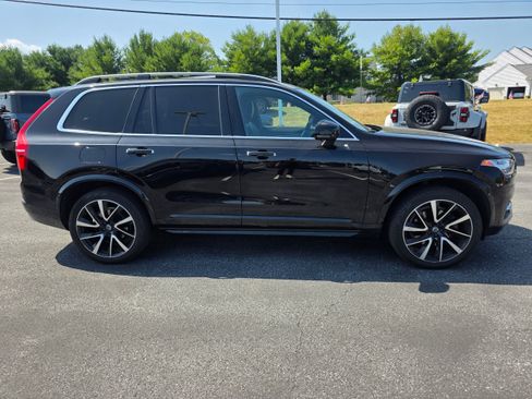 Used 2018 Volvo XC90 T6 Momentum w/ Protection Package AWD/4WD image 6