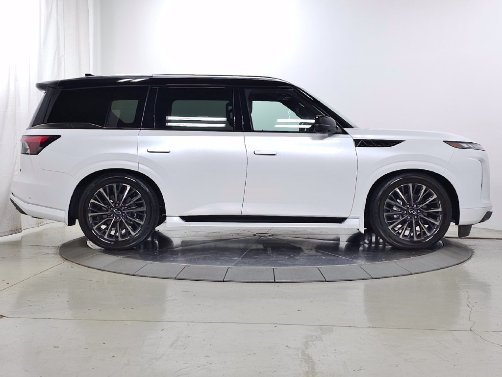 Used 2026 INFINITI QX80 Autograph w/ Premium Cargo Package AWD/4WD image 8