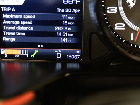 Used 2019 Ferrari 812 Superfast RWD image 24