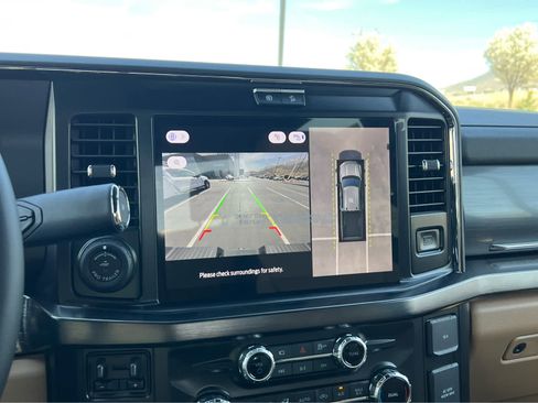 New 2026 Ford F250 Lariat w/ Black Appearance Package image 38