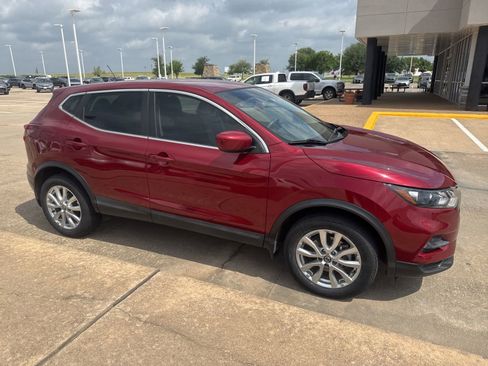 Used 2021 Nissan Rogue Sport S FWD image 9