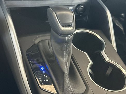 Used 2022 Toyota Highlander XLE image 27