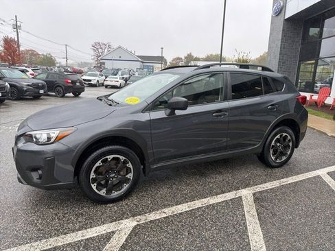 Used 2023 Subaru Crosstrek 2.0i image 2