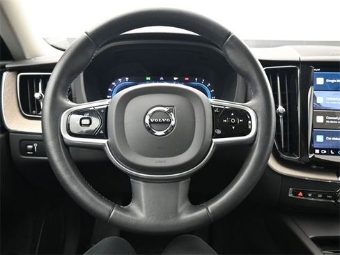 Used 2022 Volvo XC60 B6 Inscription w/ Advanced Package image 28
