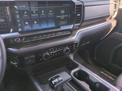 Certified 2025 Chevrolet Silverado 1500 LT w/ Z71 Off-Road Package image 13