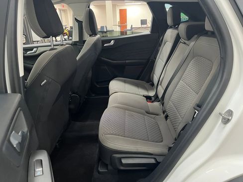 Used 2021 Ford Escape SE w/ SE Sport Appearance Package image 27