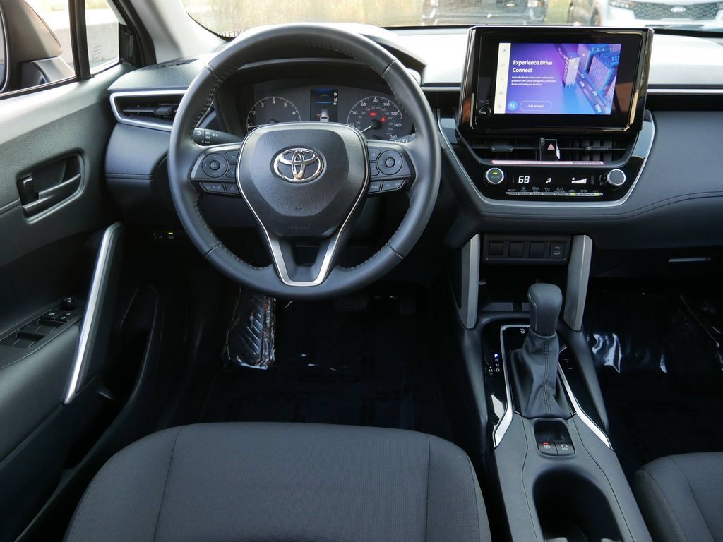 Certified 2024 Toyota Corolla Cross LE AWD/4WD image 12